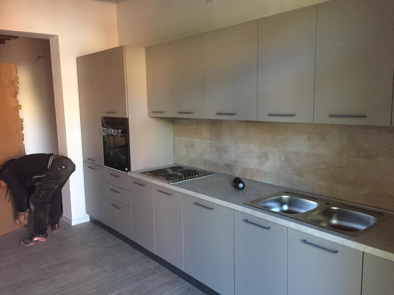 arredamenti-mobil-stock-cucine00001